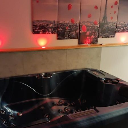 Fosses Chambre Privee Cosy A Proximite De Roissy, Parc Asterix מראה חיצוני תמונה